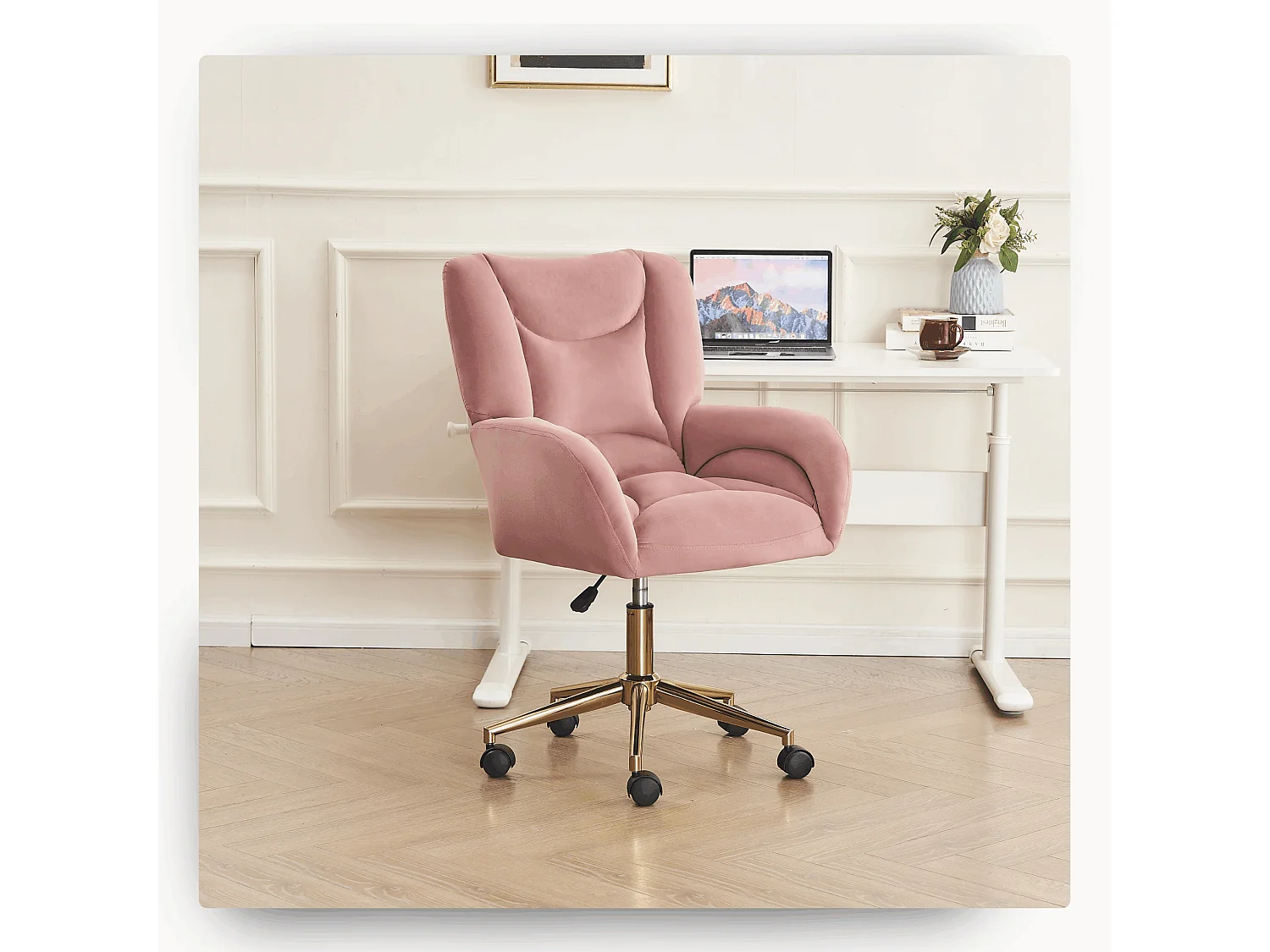 Chaise de bureau rose en velours avec réglage de la hauteur, accoudoirs et base en métal doré