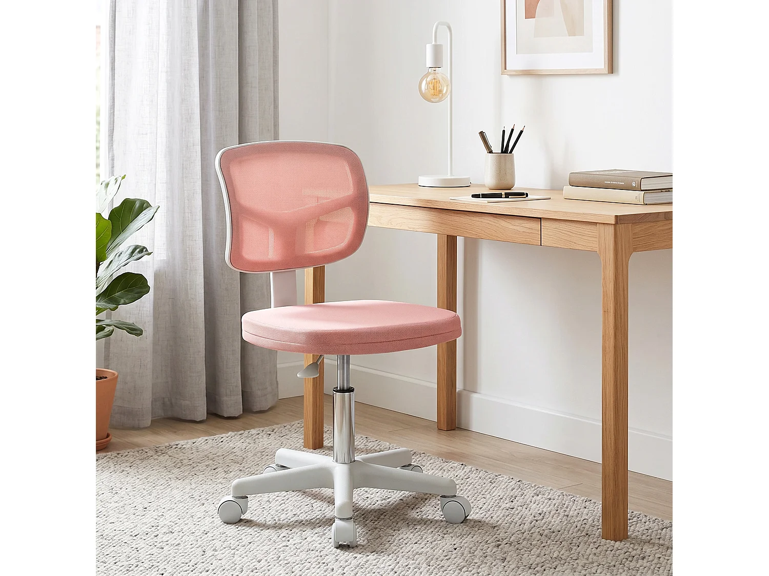 Chaise de bureau ergonomique hauteur réglable dossier enveloppant maille rose