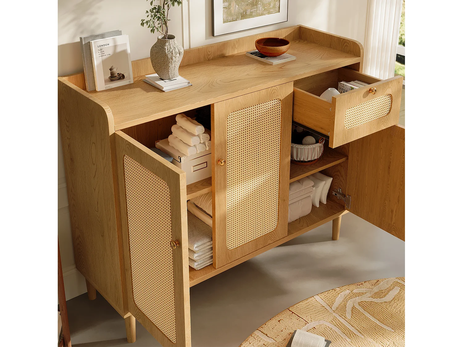 Buffet 120x40x91cm - med 1 låda och 3 dörrar - rottingutseende - lantlig stil - långsam stängningsgångjärn - ekfärg