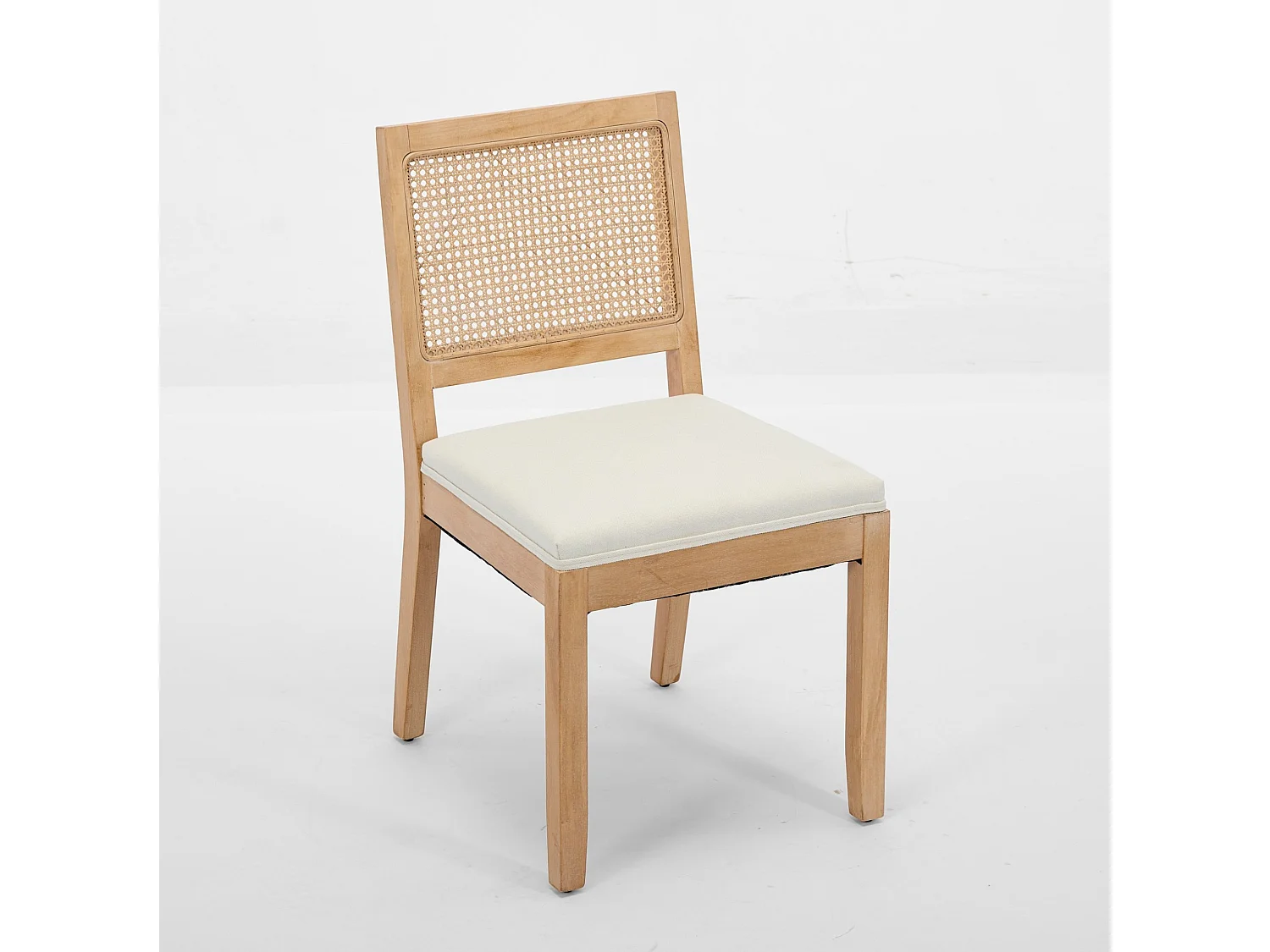 Lot de 2 chaises en lin beige - Cadre en bois et dossier en canne