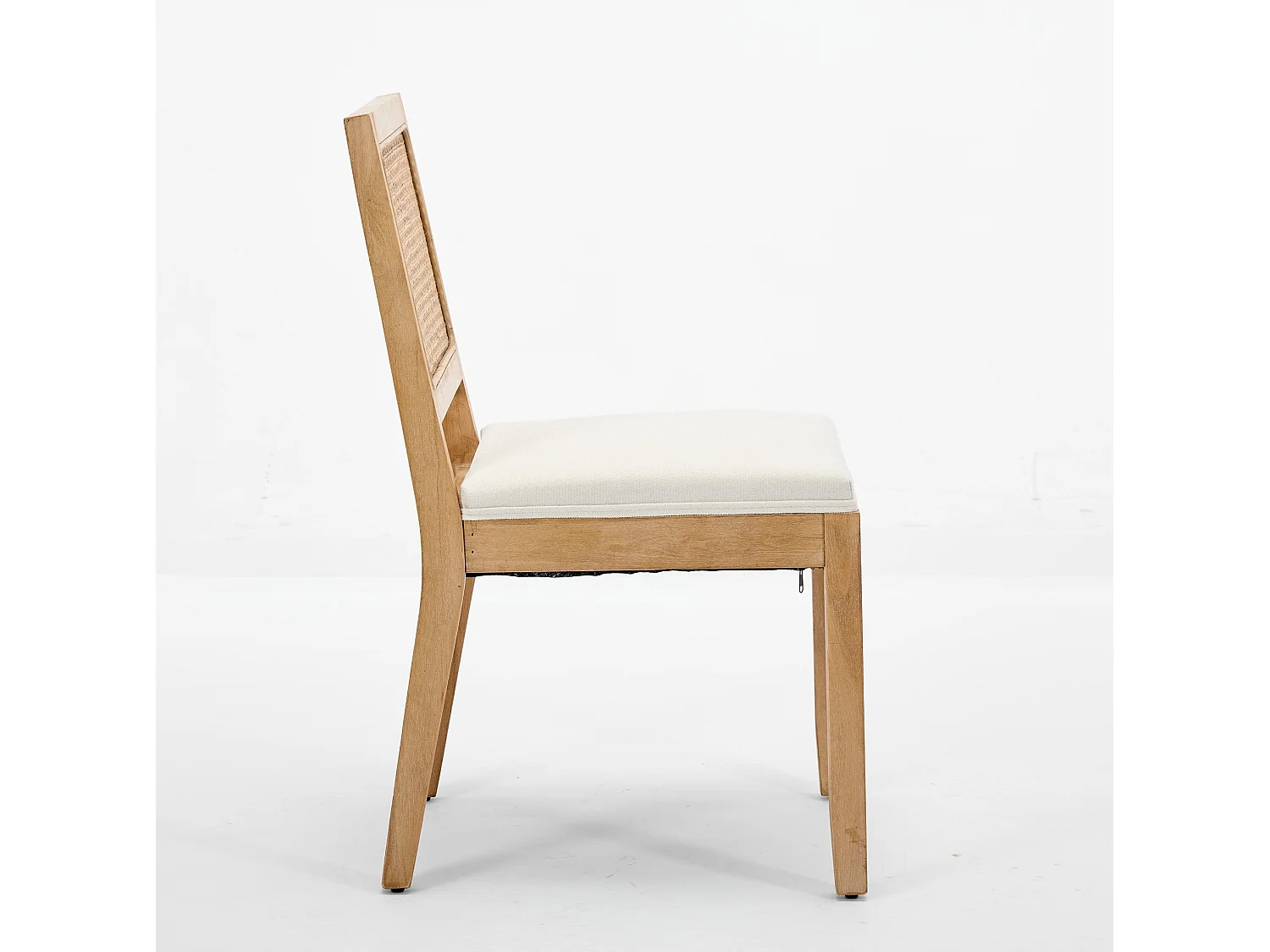 Lot de 2 chaises en lin beige - Cadre en bois et dossier en canne