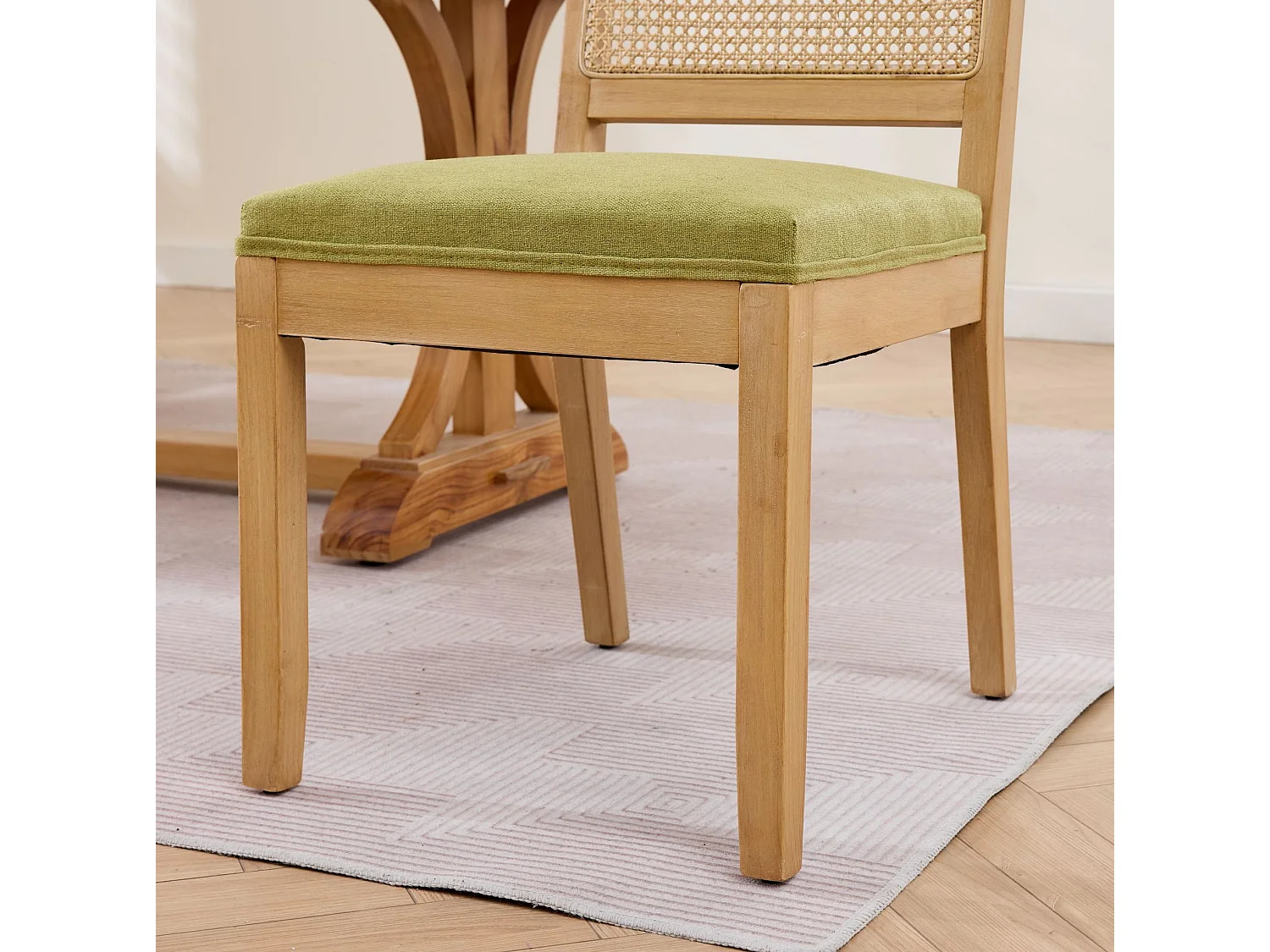 Lot de 2 chaises en lin vert olive - Cadre en bois et dossier en canne