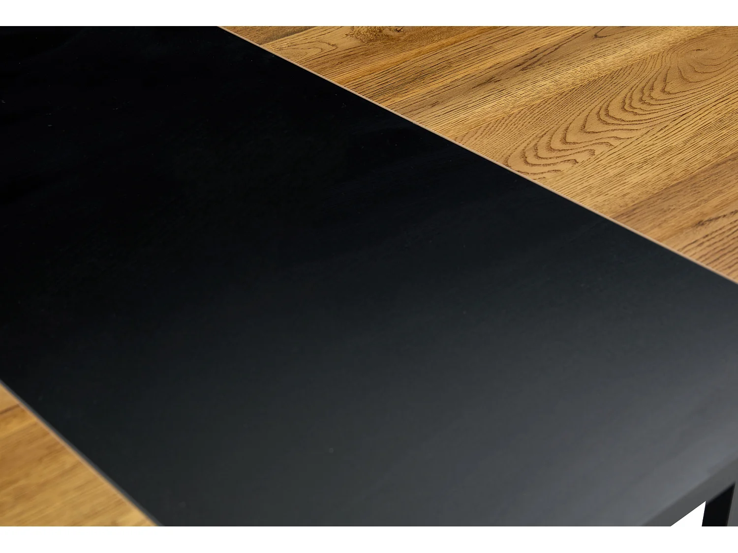 Table à manger 150 x100 cm noir et bois avec pieds en métal - Pour 4 à 6 personnes