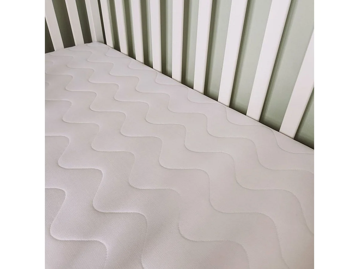 Matelas bébé TINEO 60 x 120 cm - 11 cm d'épaisseur, faces saisonnières