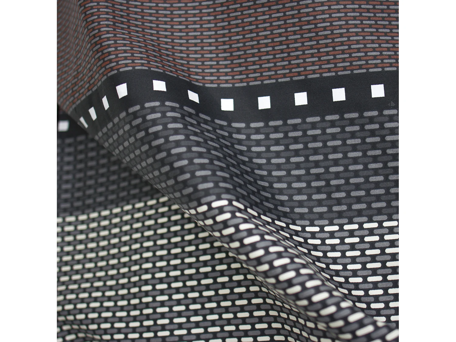 Housse de couette 200x200 cm satin de coton ENZO noir