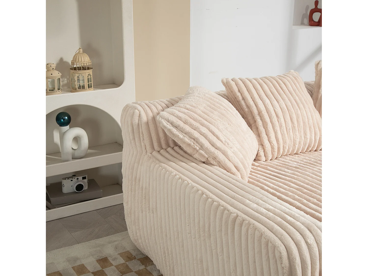 Canapé relaxation Cloud velours côtelé beige, 3 coussins, assise large, design scandinave