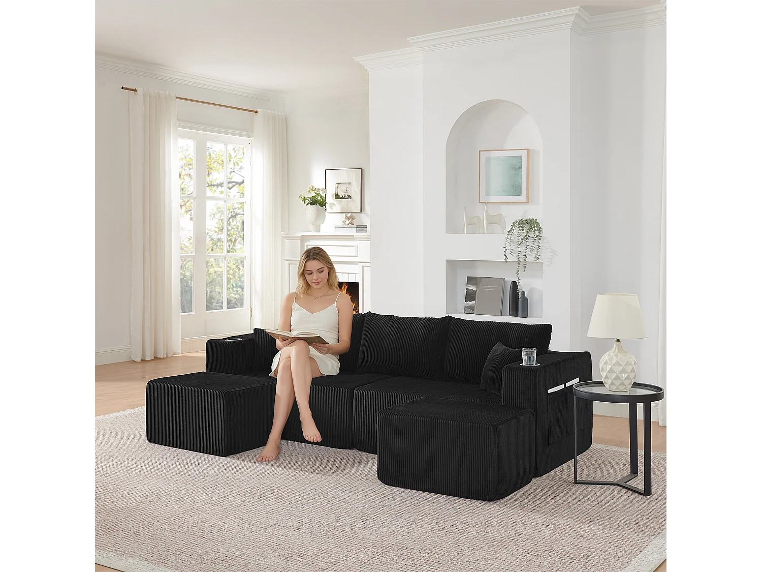 Canapé d'angle L modulable noir, poufs amovibles, velours côtelé, porte-gobelets et poche, salon