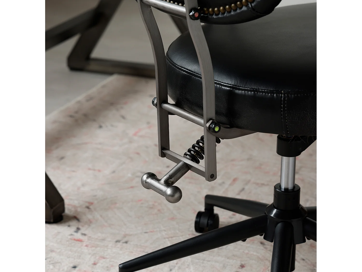 Chaise de bureau pivotante réglable, accoudoirs chêne, roulettes, siège ergonomique similicuir