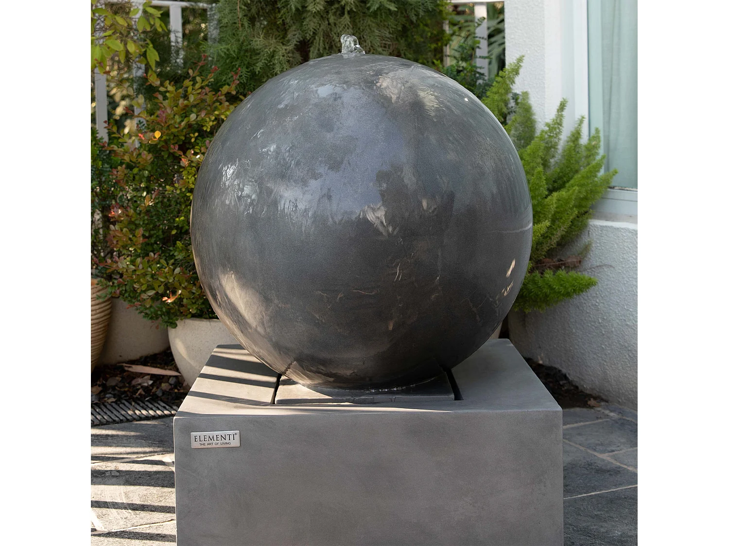 Fontaine boule Amrita Fountain Moon Grey, fontaine sur pied avec pompe, 81,5 cm