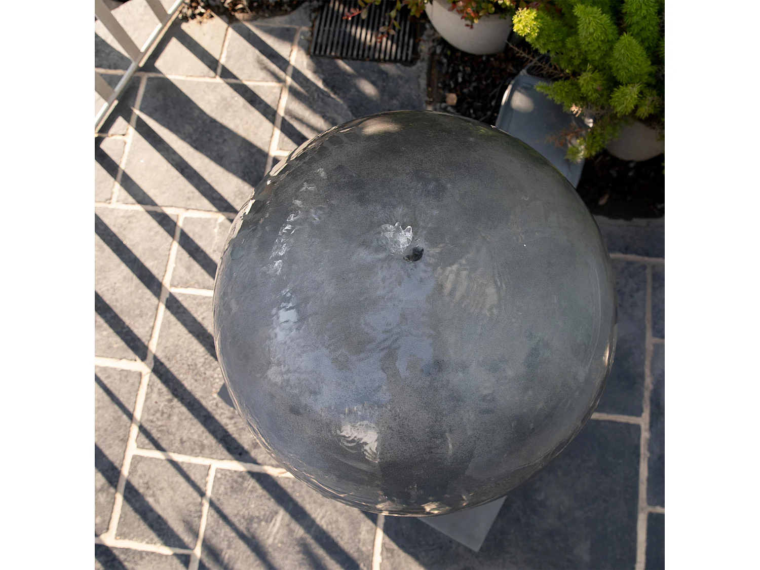 Fontaine boule Amrita Fountain Moon Grey, fontaine sur pied avec pompe, 81,5 cm