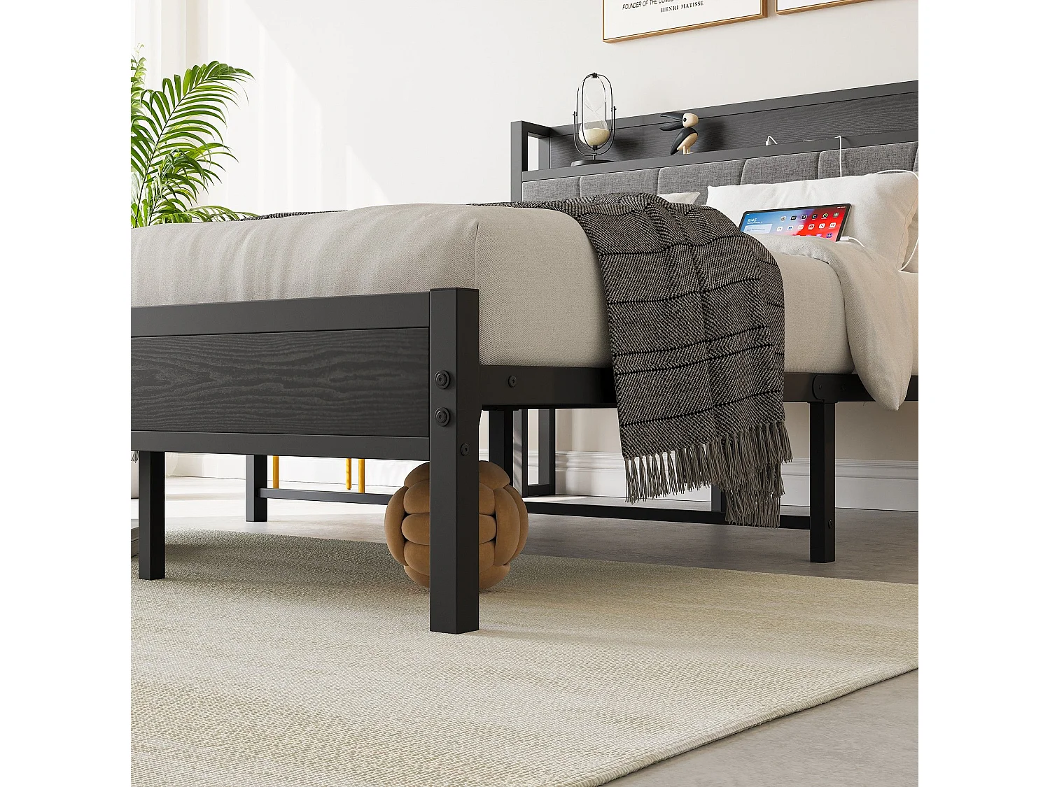 Lit Double En Métal Noir 140x200 Cm Avec Tête De Lit Rembourrée Et Double Port USB - Cadre Stable Moderne Sans Matelas