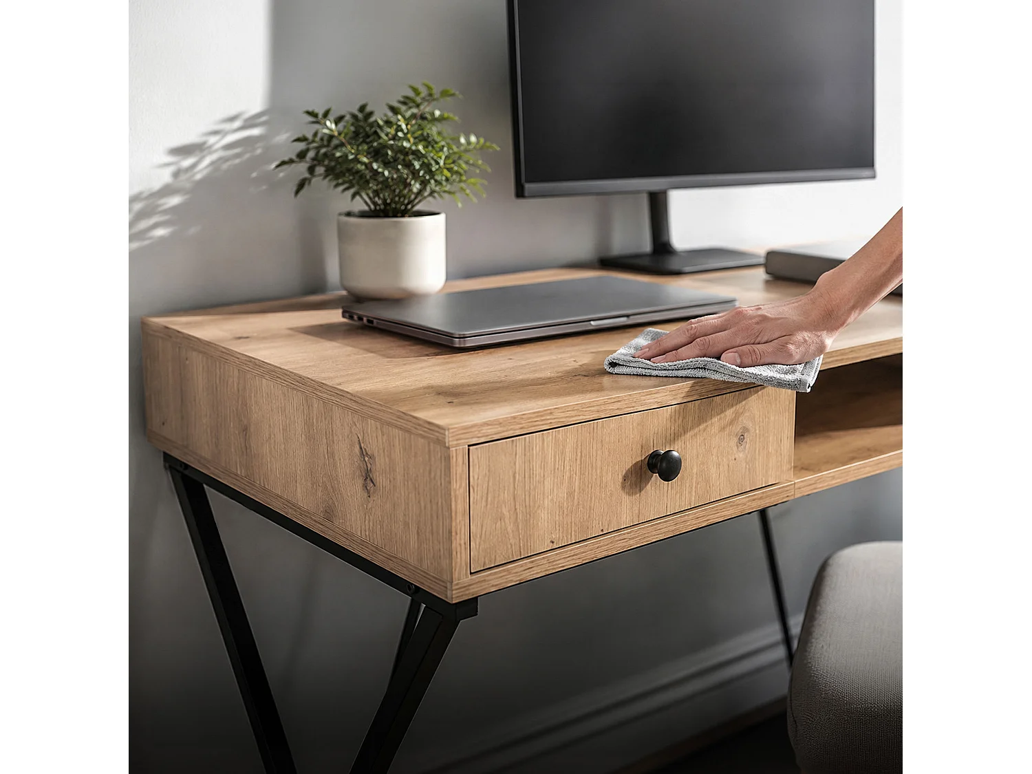 Bureau informatique industriel Chêne Artisan CROSSLINE 120 cm 2 tiroirs 1 étagère pieds noirs