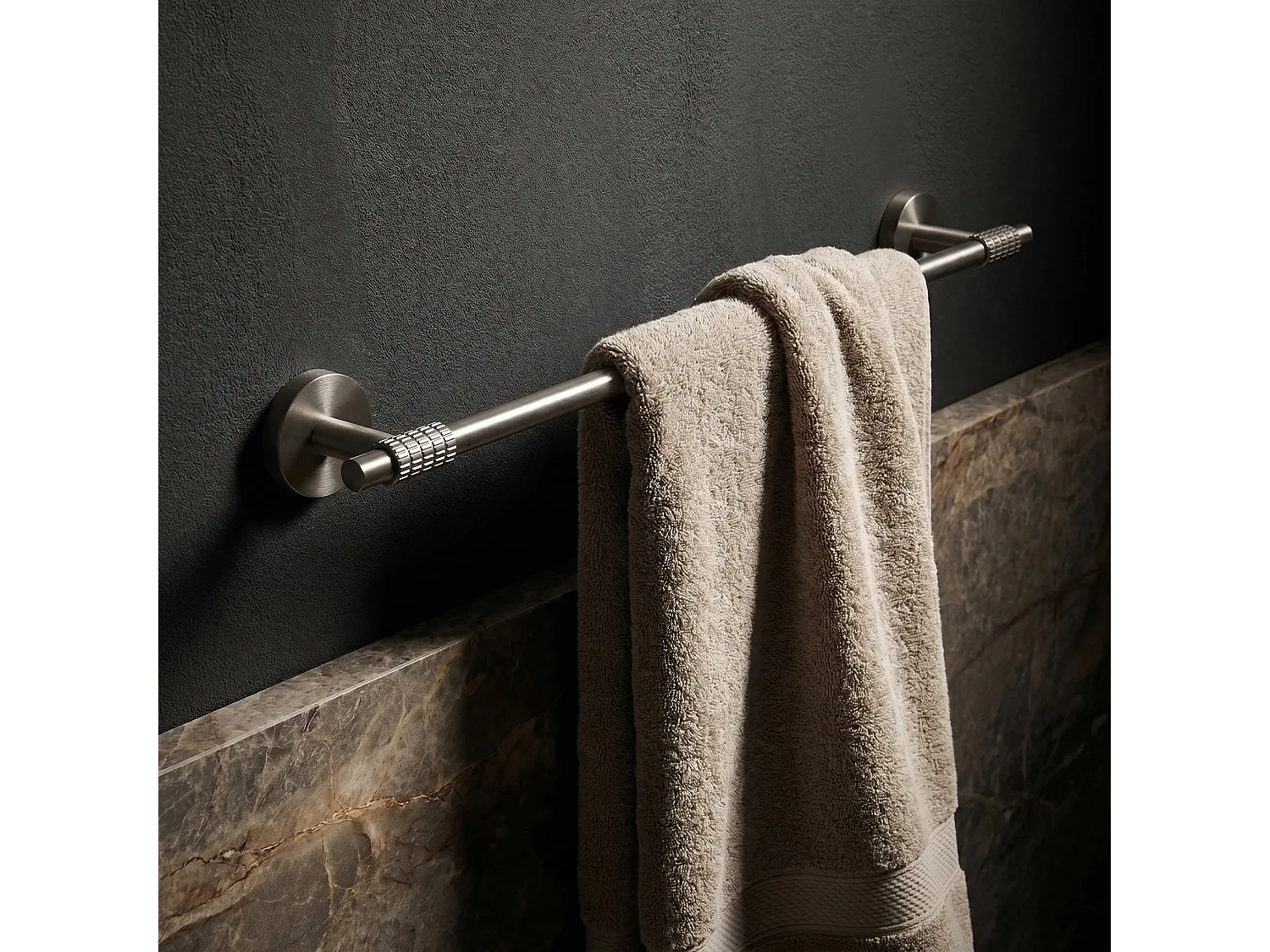 Cintre De Salle De Bain Rea Riwon 29101 Titanium