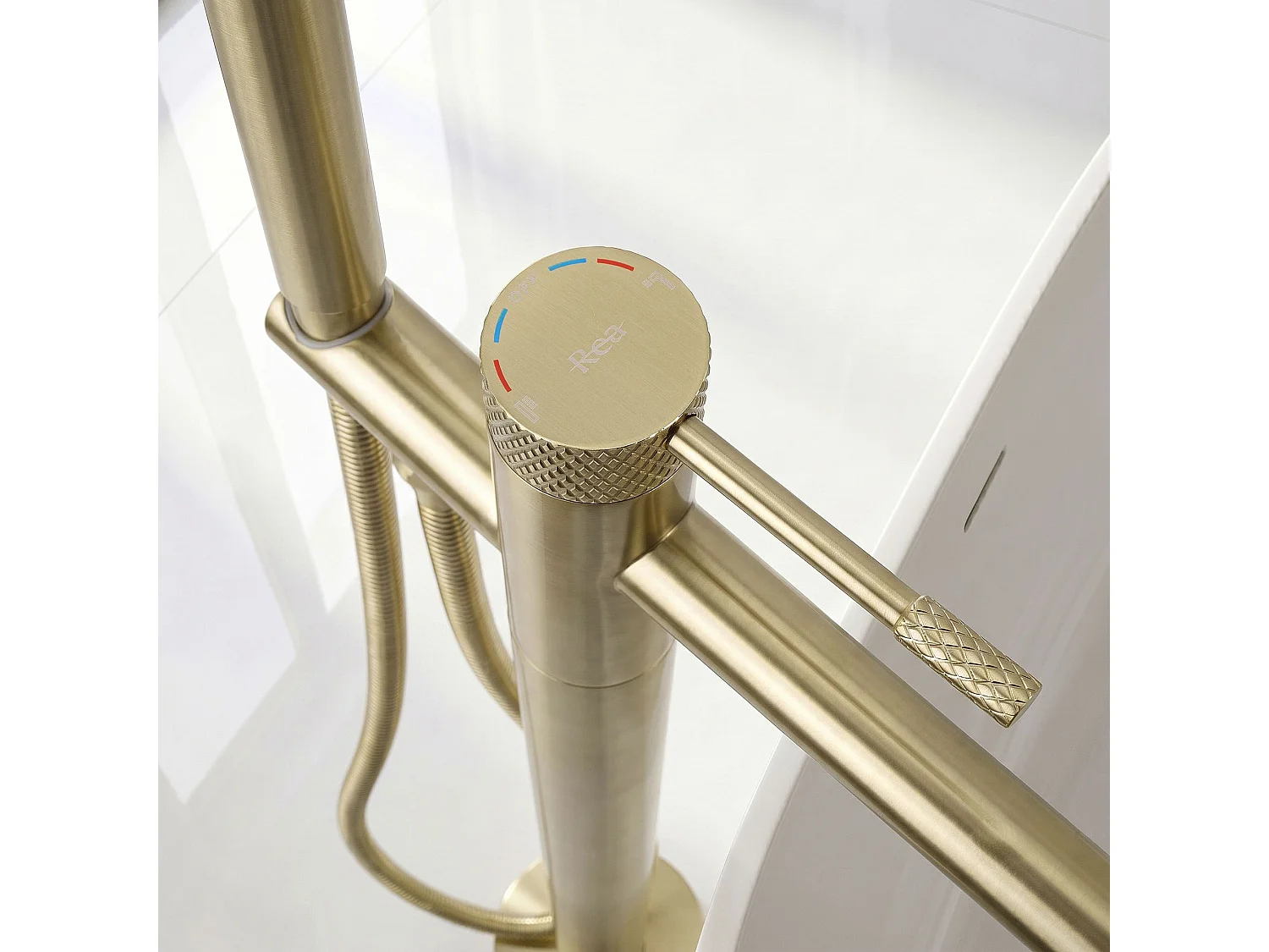 Torneira De Banheira De Chão Rea Venti Brush Gold