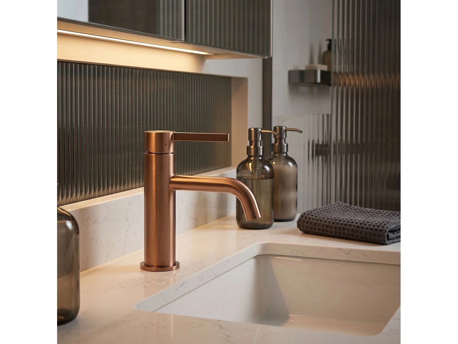 Wastafelkraan Rea Foster Low Brush Copper