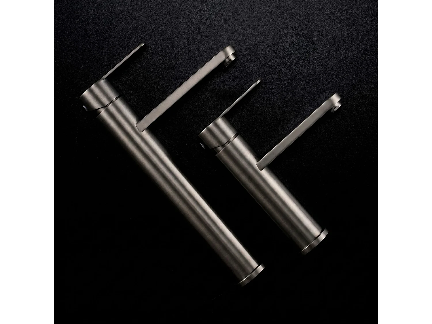 Robinet De Lavabo Rea Arcos Low Titanium