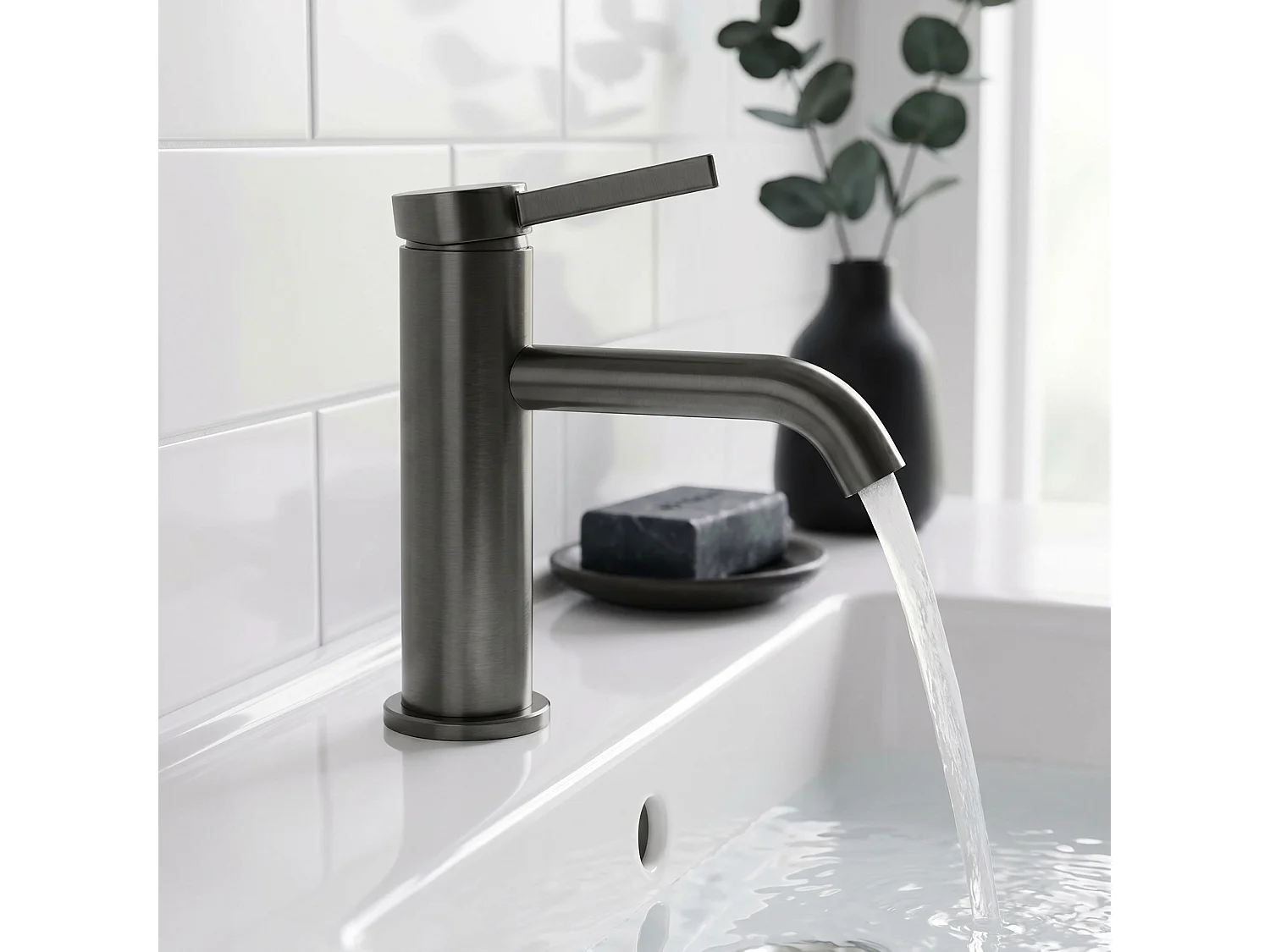Robinet De Lavabo Rea Rivo Low Titanium