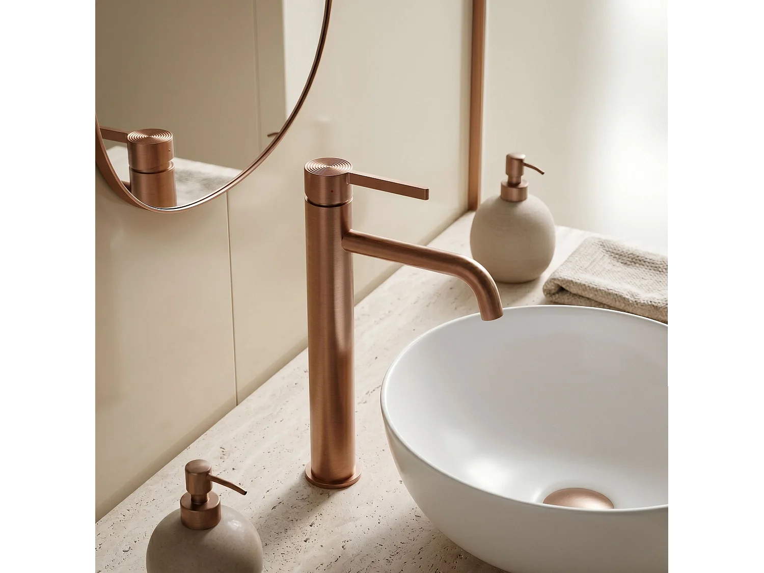 Wastafelkraan Rea Foster High Brush Copper