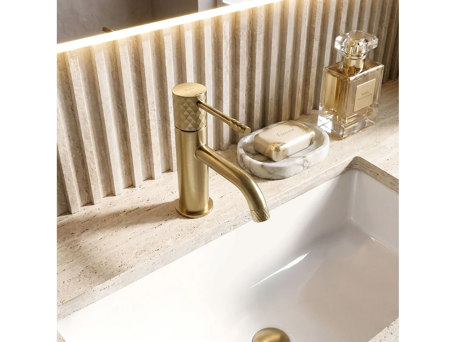 Wastafelkraan Rea Lungo Low Brush Gold