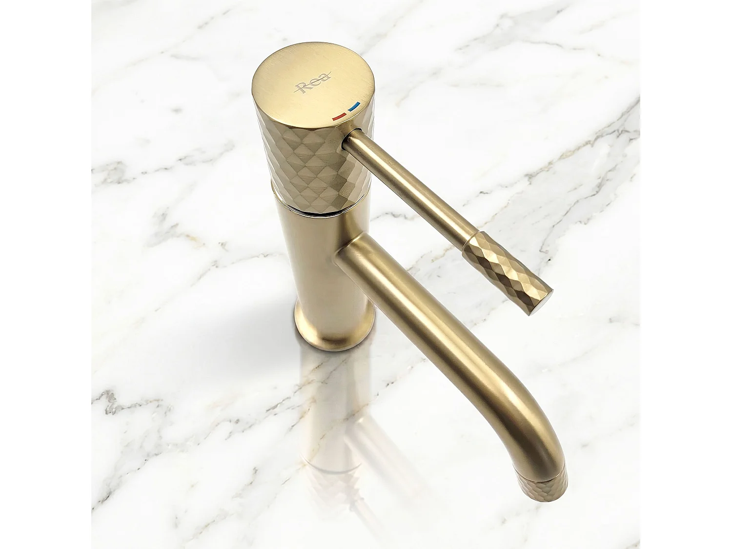 Wastafelkraan Rea Lungo Low Brush Gold