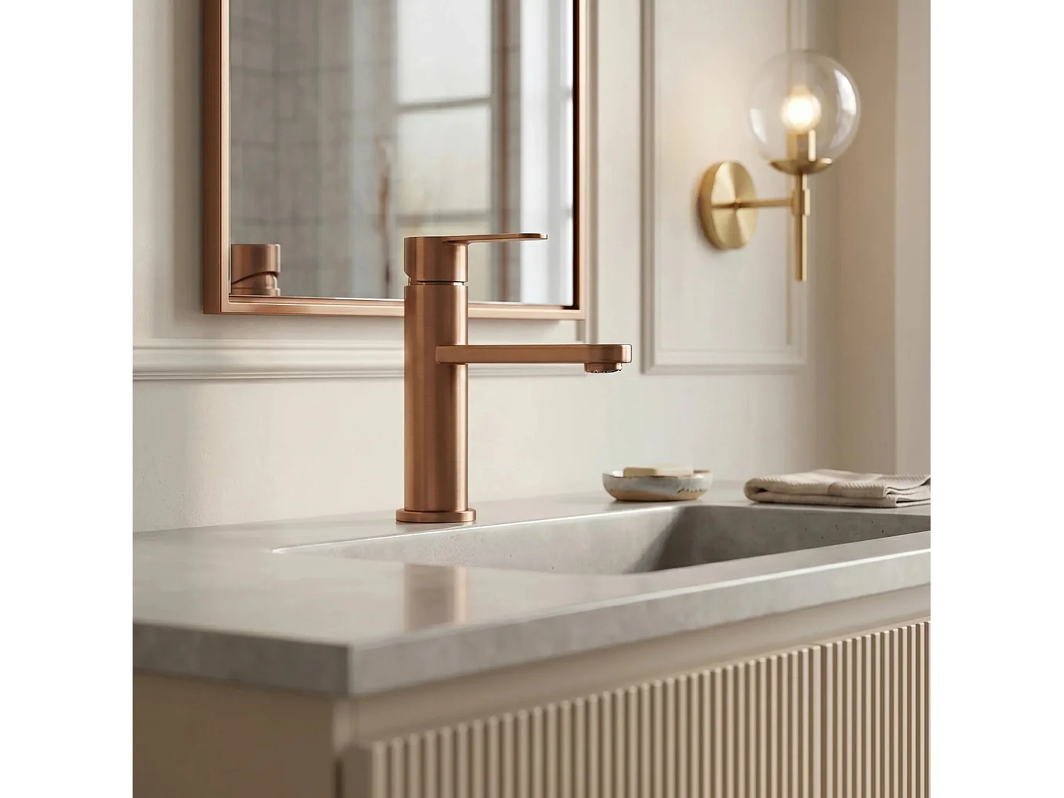 Wastafelkraan Rea Arcos Low Brush Copper