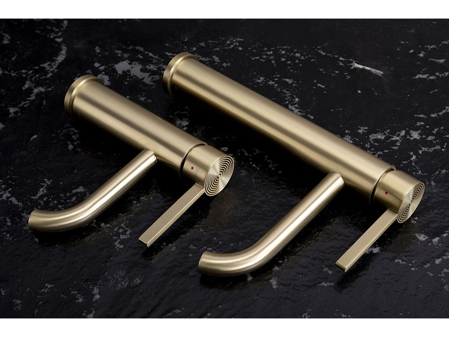 Wastafelmengkraan Rea Foster High Brush Gold