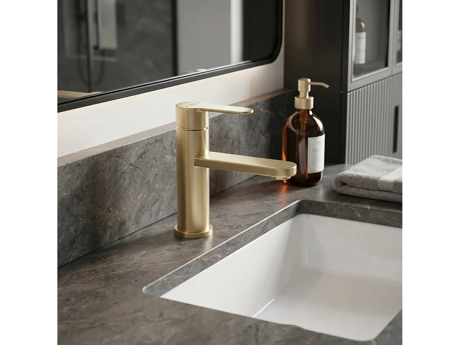 Wastafelkraan Rea Arcos Low Brush Gold