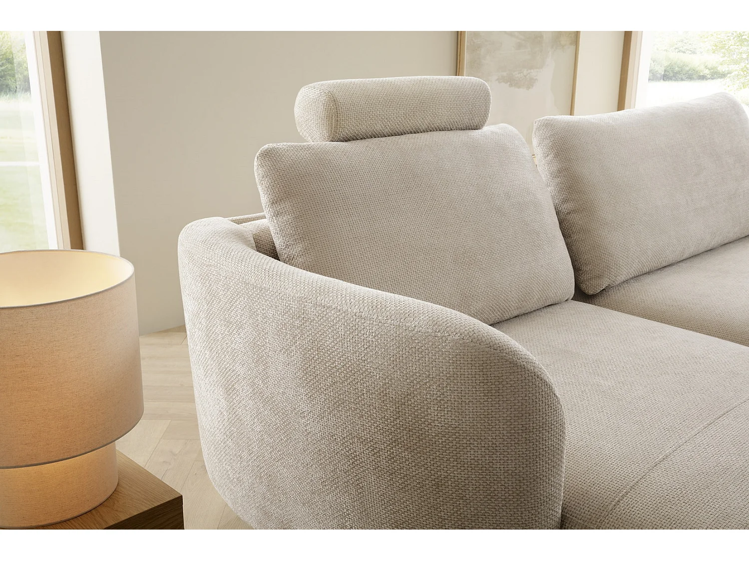 Hoekbank 260 cm Kendra op poten van 15 cm, slaapfunctie en opbergruimte, ronde poefs, links, Beige