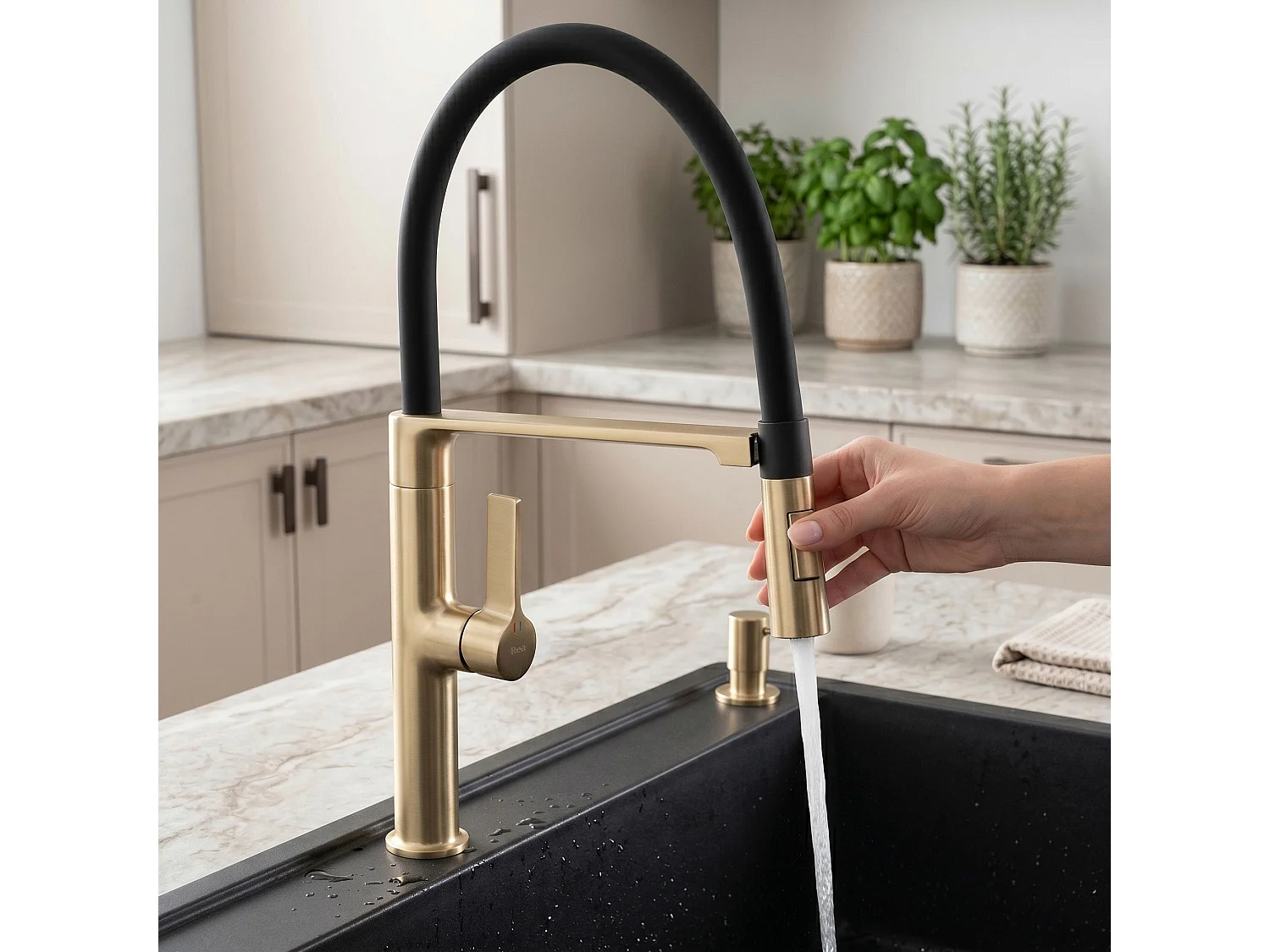 Robinet De Cuisine Rea Lago Brush Gold