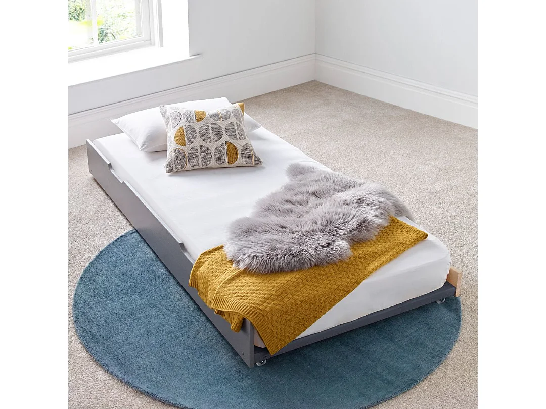 Tyler Grey Guest Bed And Trundle