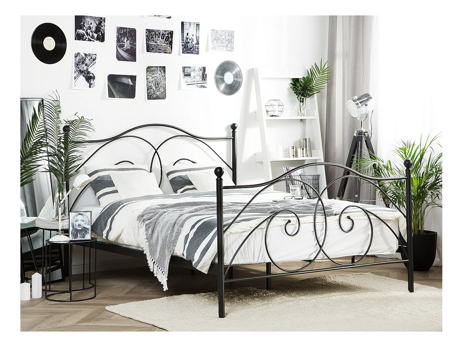 Lit avec sommier Métal DINARD 180 x 200 cm Noir