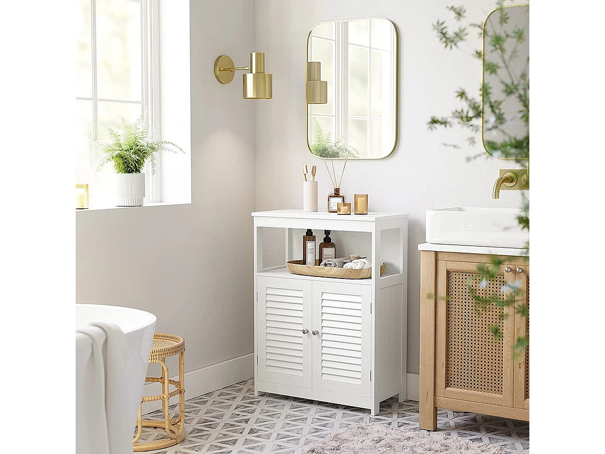 Badezimmerschrank mit offenem Fach