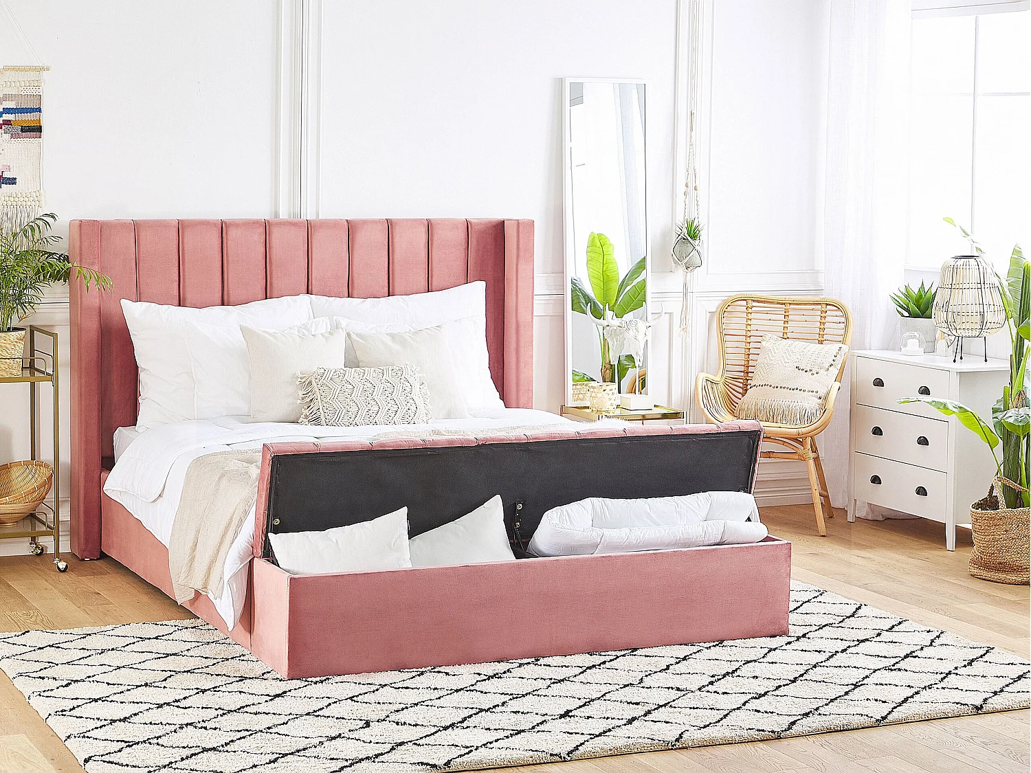 Lit avec banc de rangement Velours NOYERS 160 x 200 cm Rose