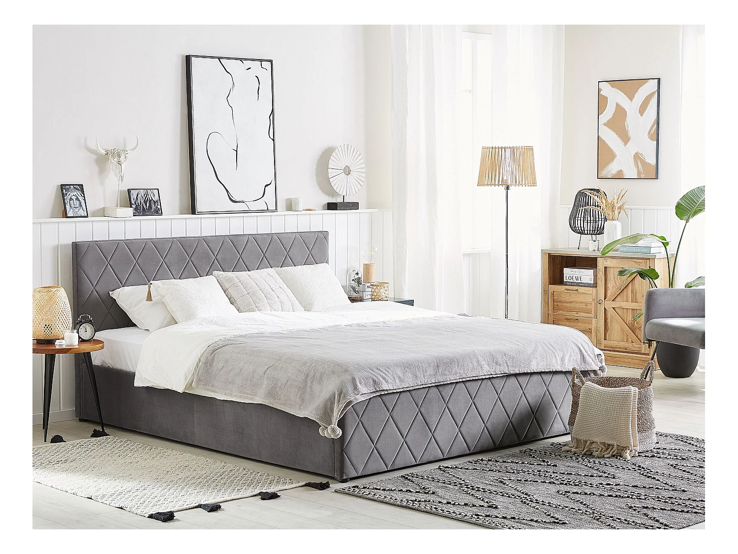 Schickes Doppelbett in Grau mit Bettkasten und Lattenrost 180 x 200 cm Rochefort