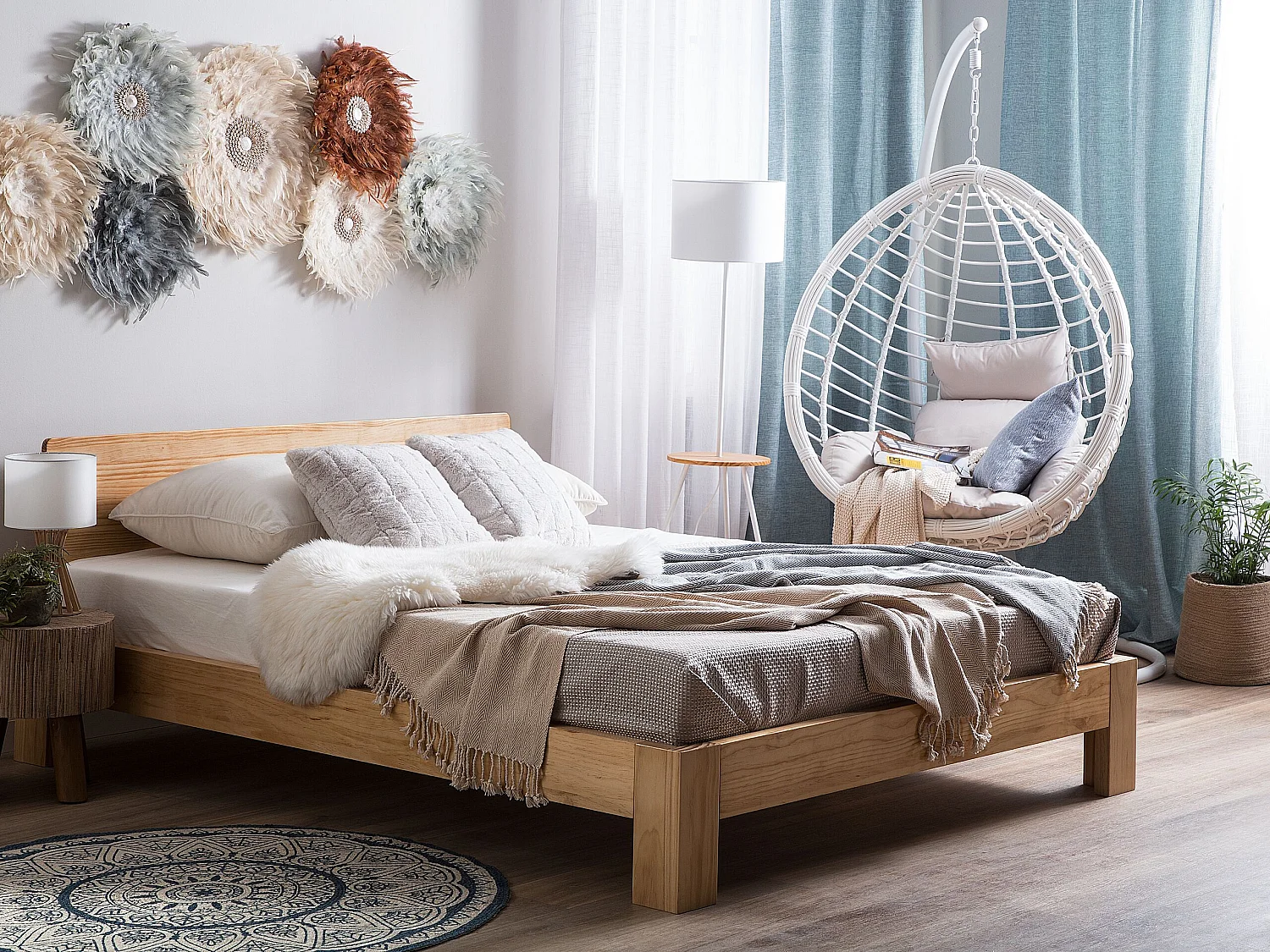 Lit avec sommier Bois de pin ROYAN 180 x 200 cm Marron clair