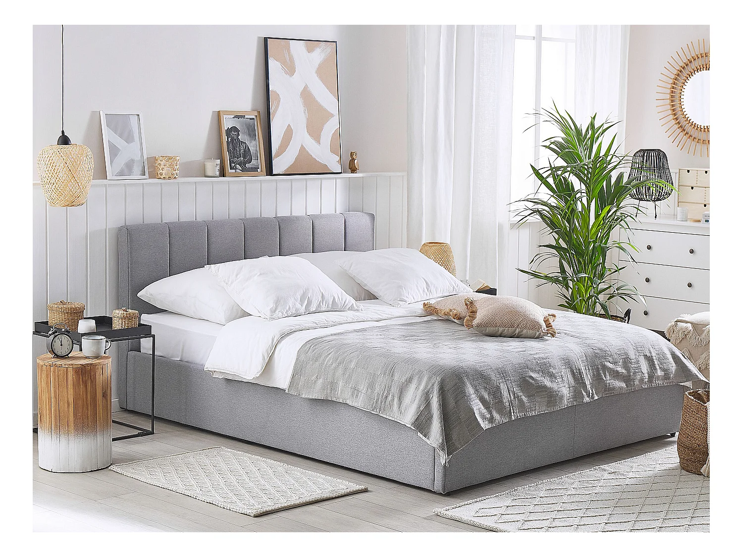 Elegantes Bett Polsterbezug mit Bettkasten hochklappbar hellgrau 180 x 200 cm Dreux