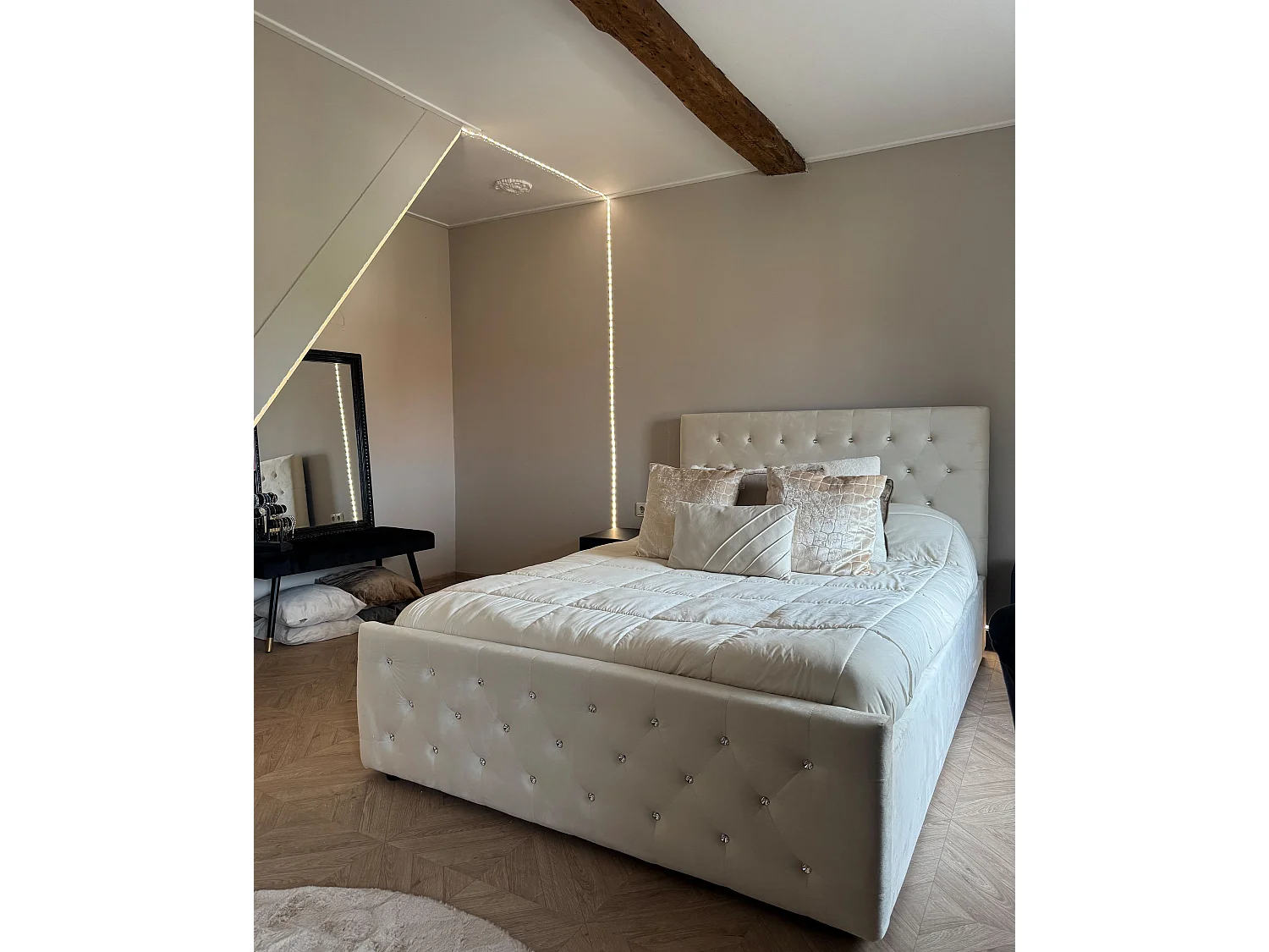 Lit ottoman Velours AMIENS 180 x 200 cm Beige clair