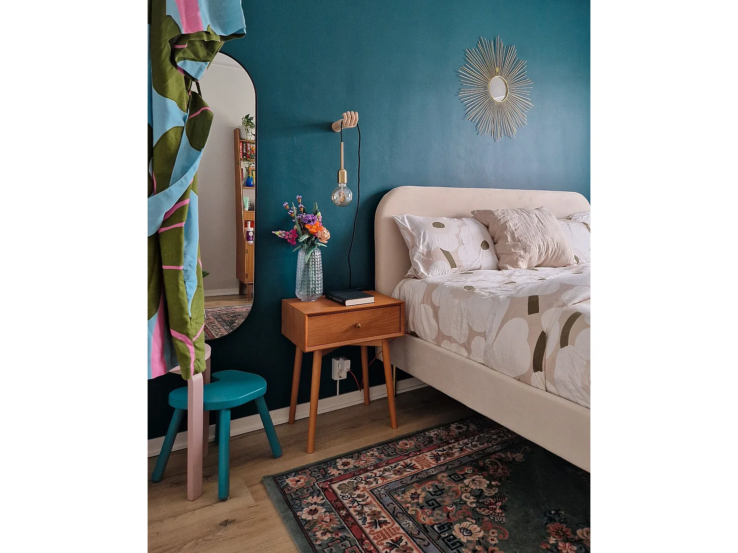 Lit avec sommier Velours FLAYAT 160 x 200 cm Beige clair