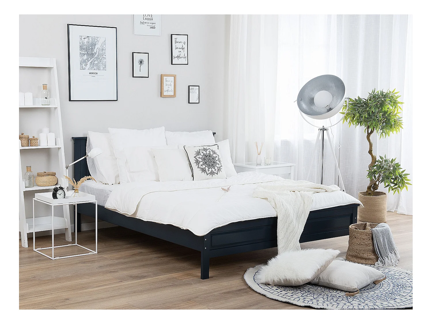 Bed Dennenhout OLIVET 140 x 200 cm Donkerblauw