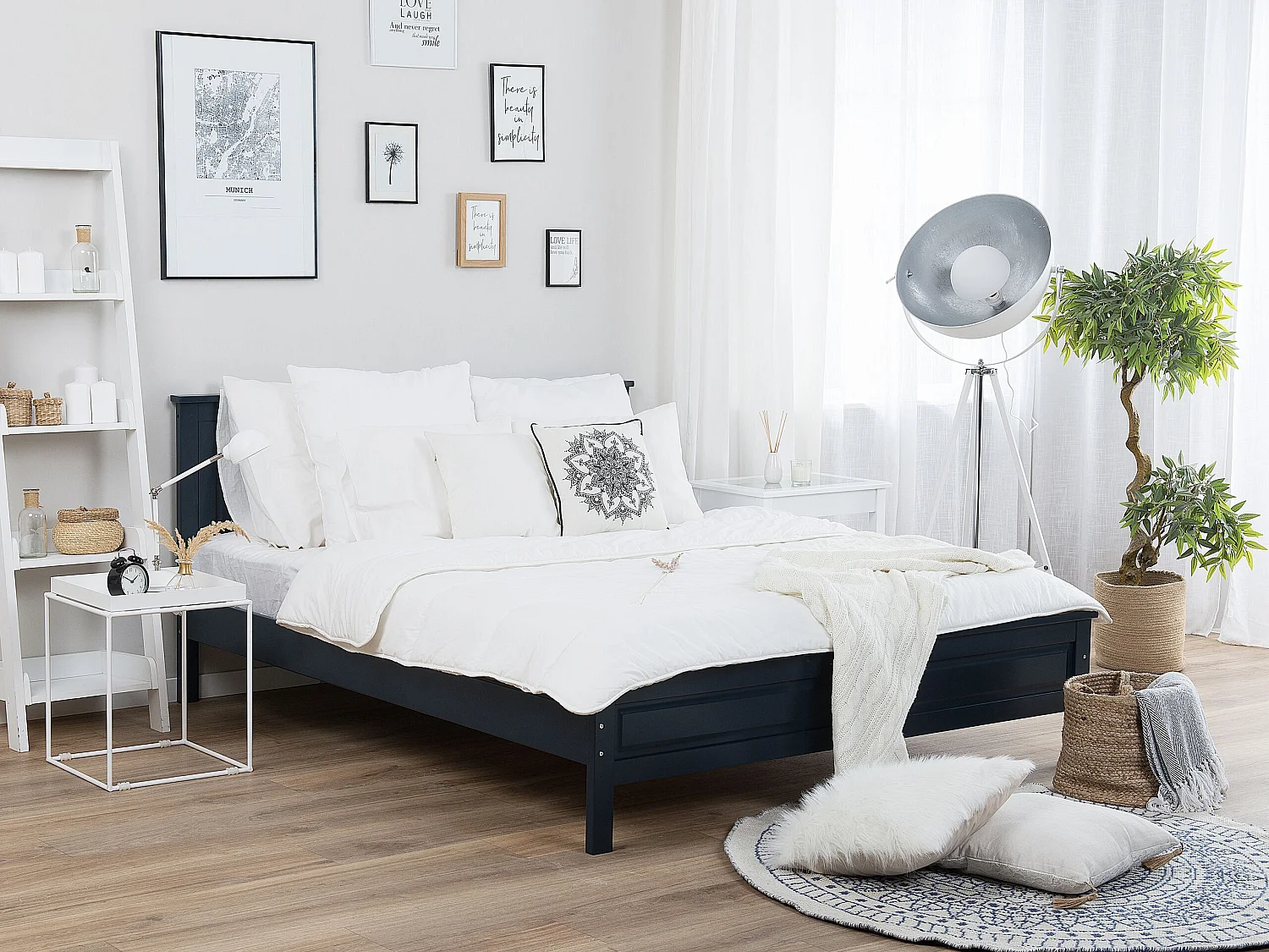 Lit avec sommier Bois de pin OLIVET 140 x 200 cm Bleu foncé