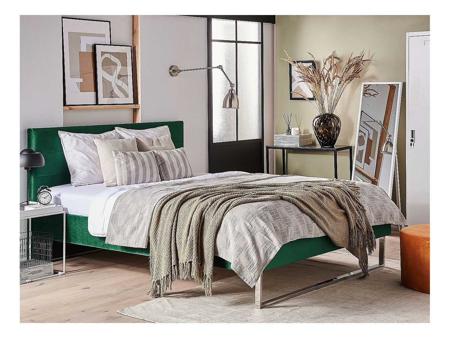 Lit avec sommier Velours BELLOU 140 x 200 cm Vert