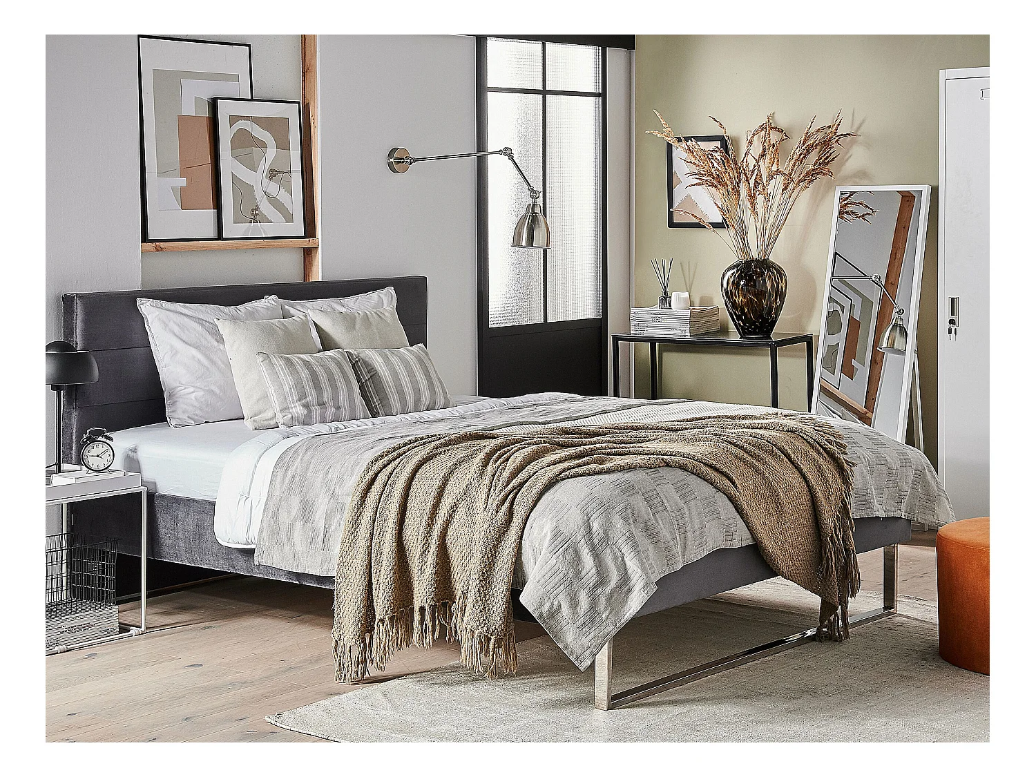 Elegantes Doppelbett aus hochwertigem Samtstoff grau 160x200 cm Bellou