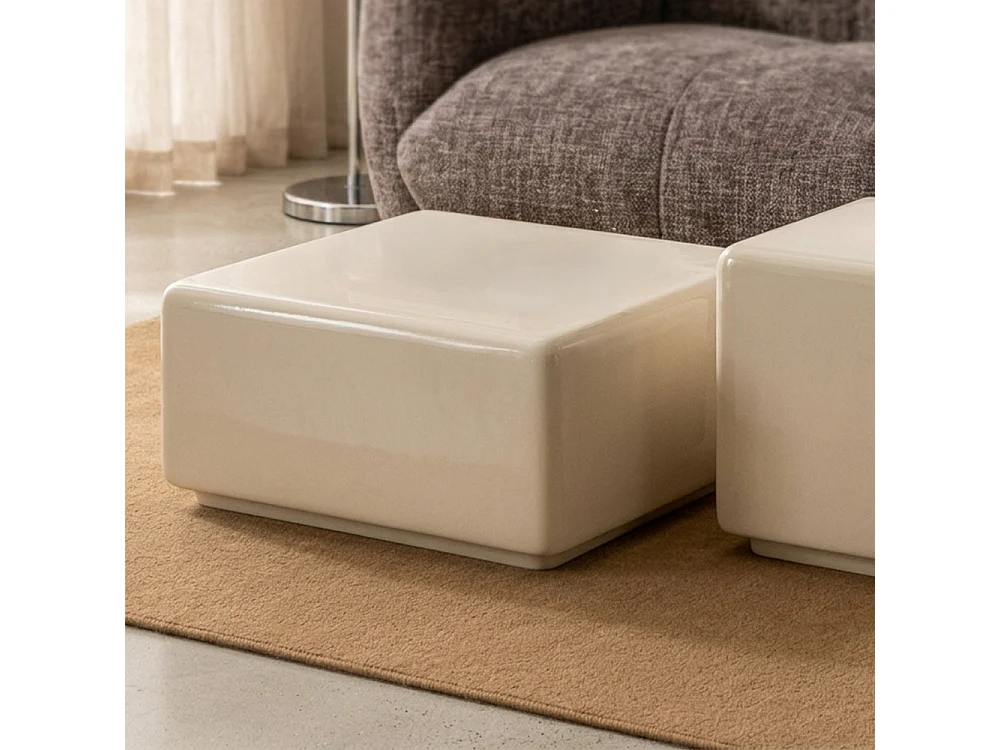 Gaia - Table d'appoint carrée laquée 40x40cm - Beige