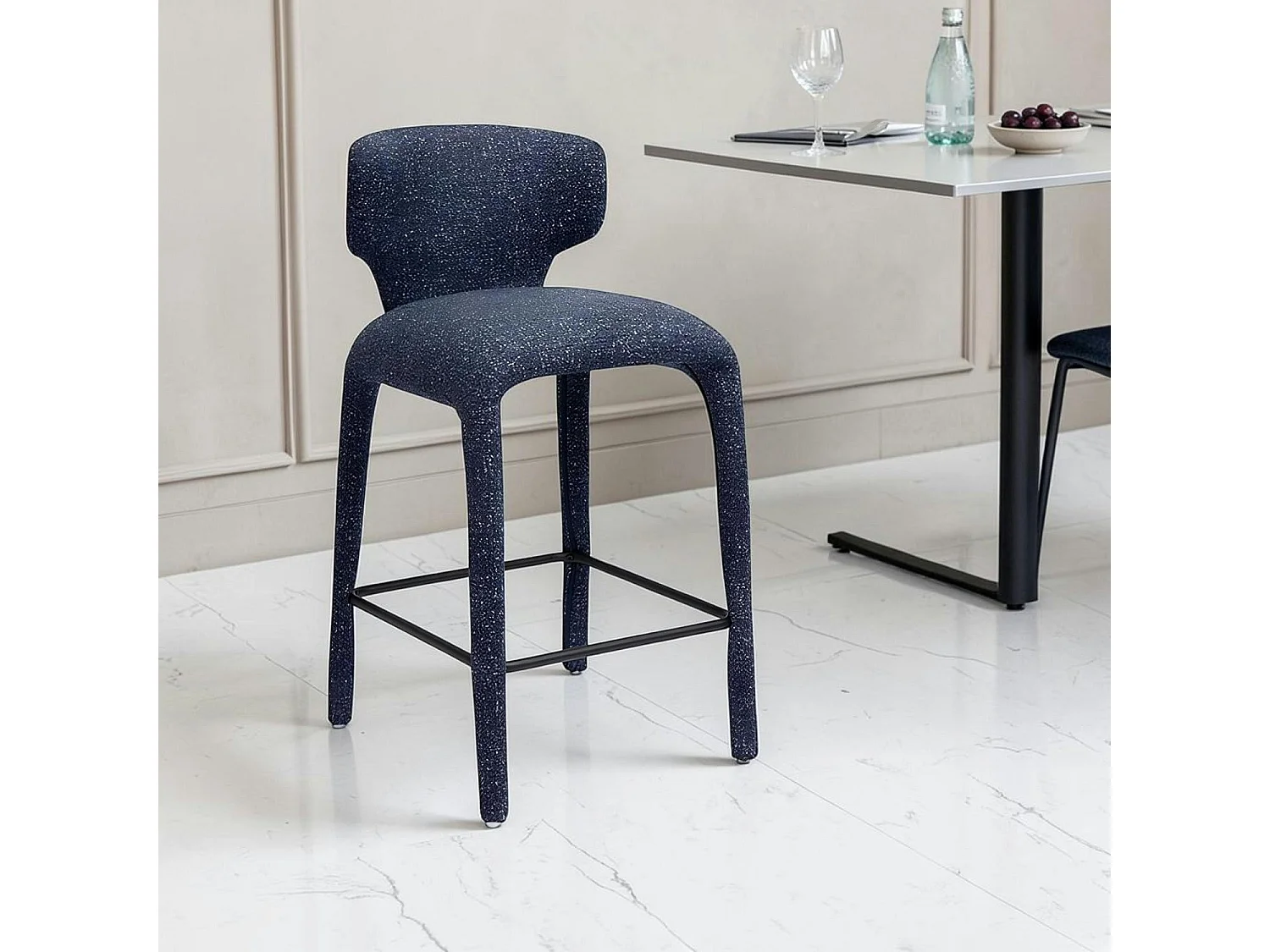 Tabouret de bar design en tissu bleu avec dossier (x2) TULSA