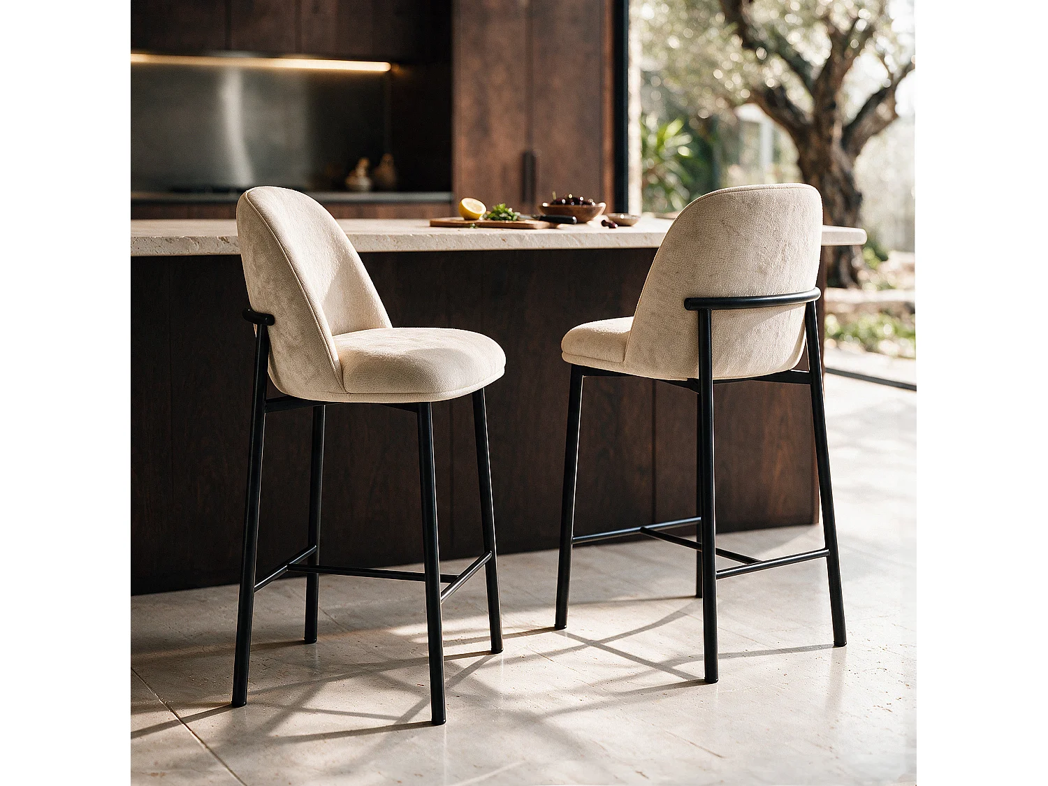 Lot de 2 chaises pour îlot central 67 cm en tissu beige - Noah
