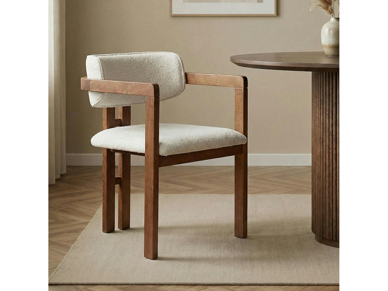 Chaise avec accoudoirs design bois et tissu blanc MARFA