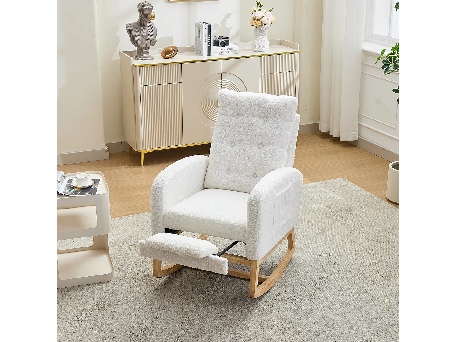 Fauteuil à bascule avec repose-pieds rétractable, USB/USB-C et poches latérales - Bois/tissu polaire/mousse - 66,5 x 121,5 x 102 cm - Blanc