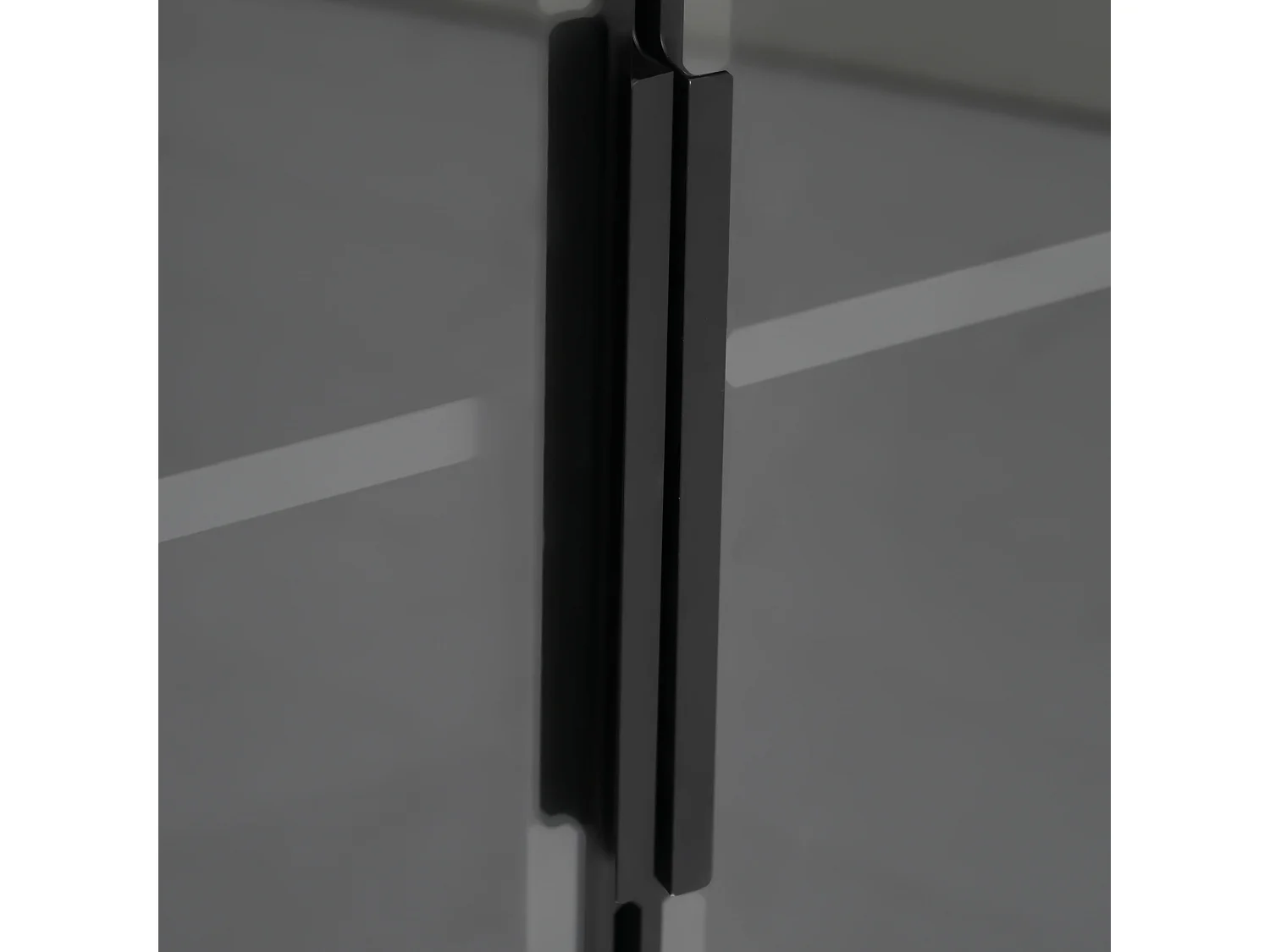 Vitrine d'angle triangulaire avec éclairage LED et 4 portes - MDF et verre trempé + MDF - 62 x 32 x 160 cm - Noir