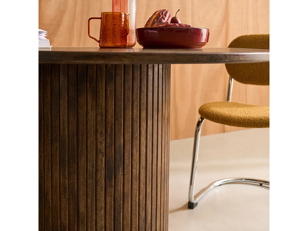 Mesa de comedor redonda de madera, 4 plazas nogal