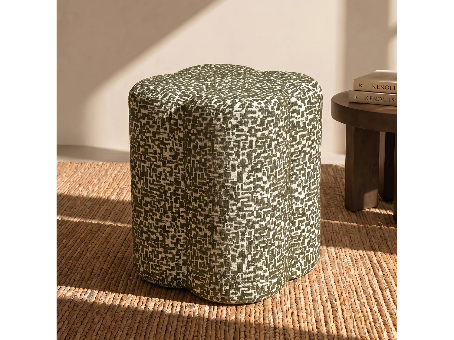 Pouf LUCKY en tissu texturé à motif kaki